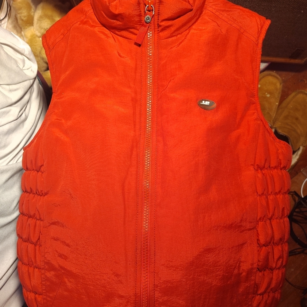 Women's Red Union Bay Vest Size Medium